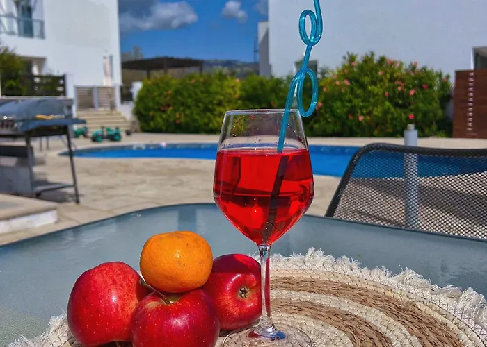 3 Bedroom Panorama Seaview Pool